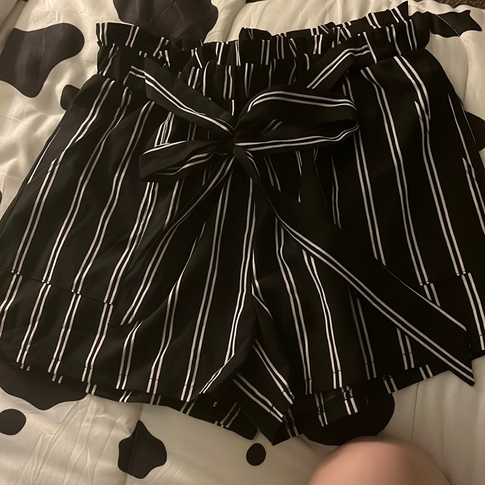 Black and white paper bag shorts